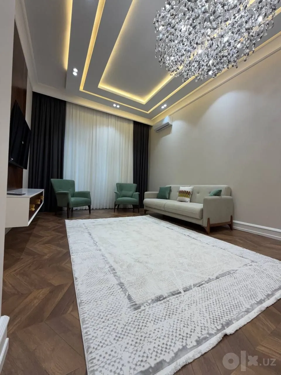 100 м², 3-комн. квартира, 6/10