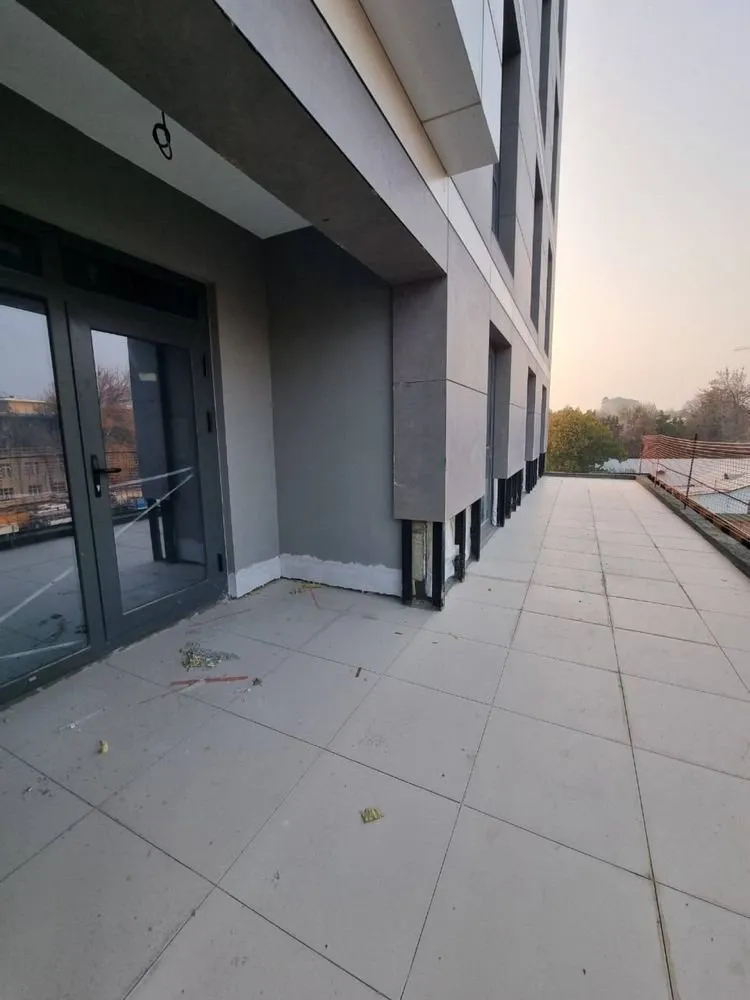 152 m², 3-xonali kvartira, 3/25