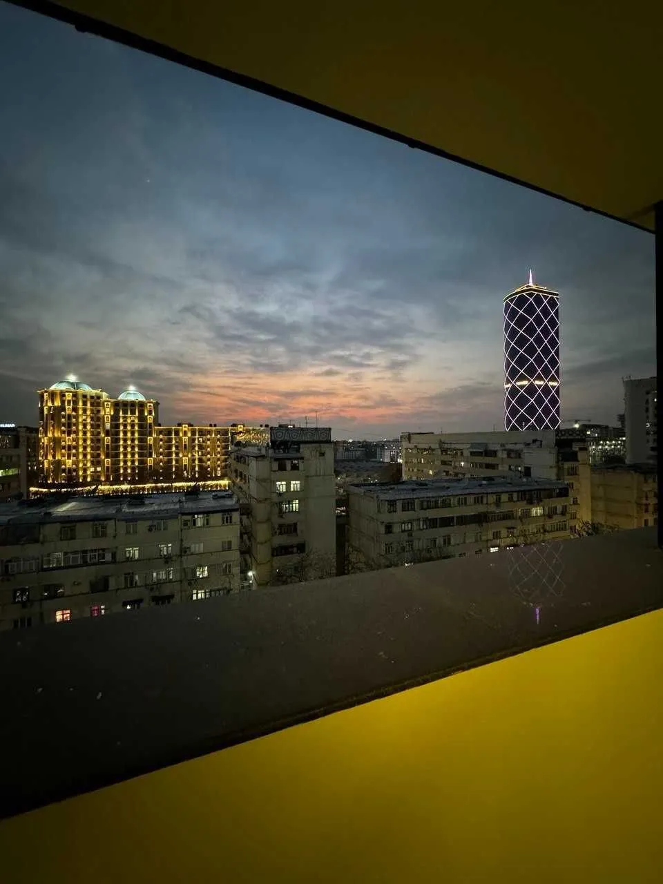 340 м², многокомнатная квартира, 9/10