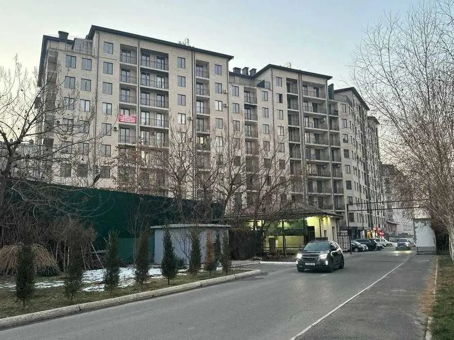 200 м², 4-комн. квартира, 10/10