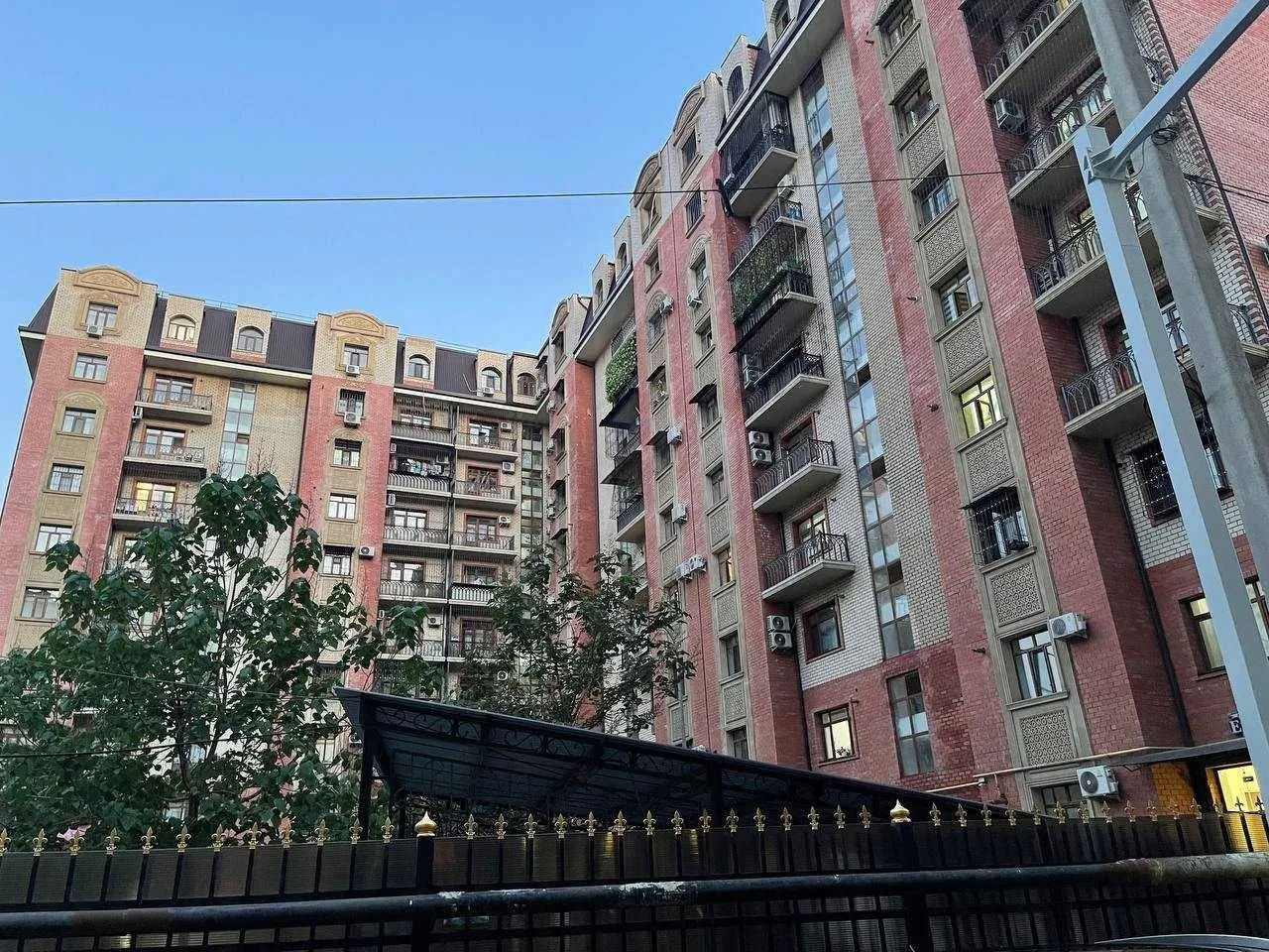 192 м², 4-комн. квартира, 9/10