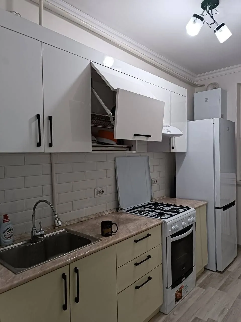 40 м², 2-комн. квартира, 1/9