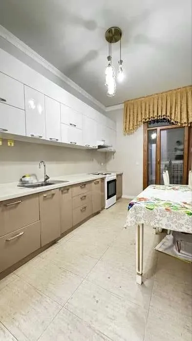 100 м², 4-комн. квартира, 11/12