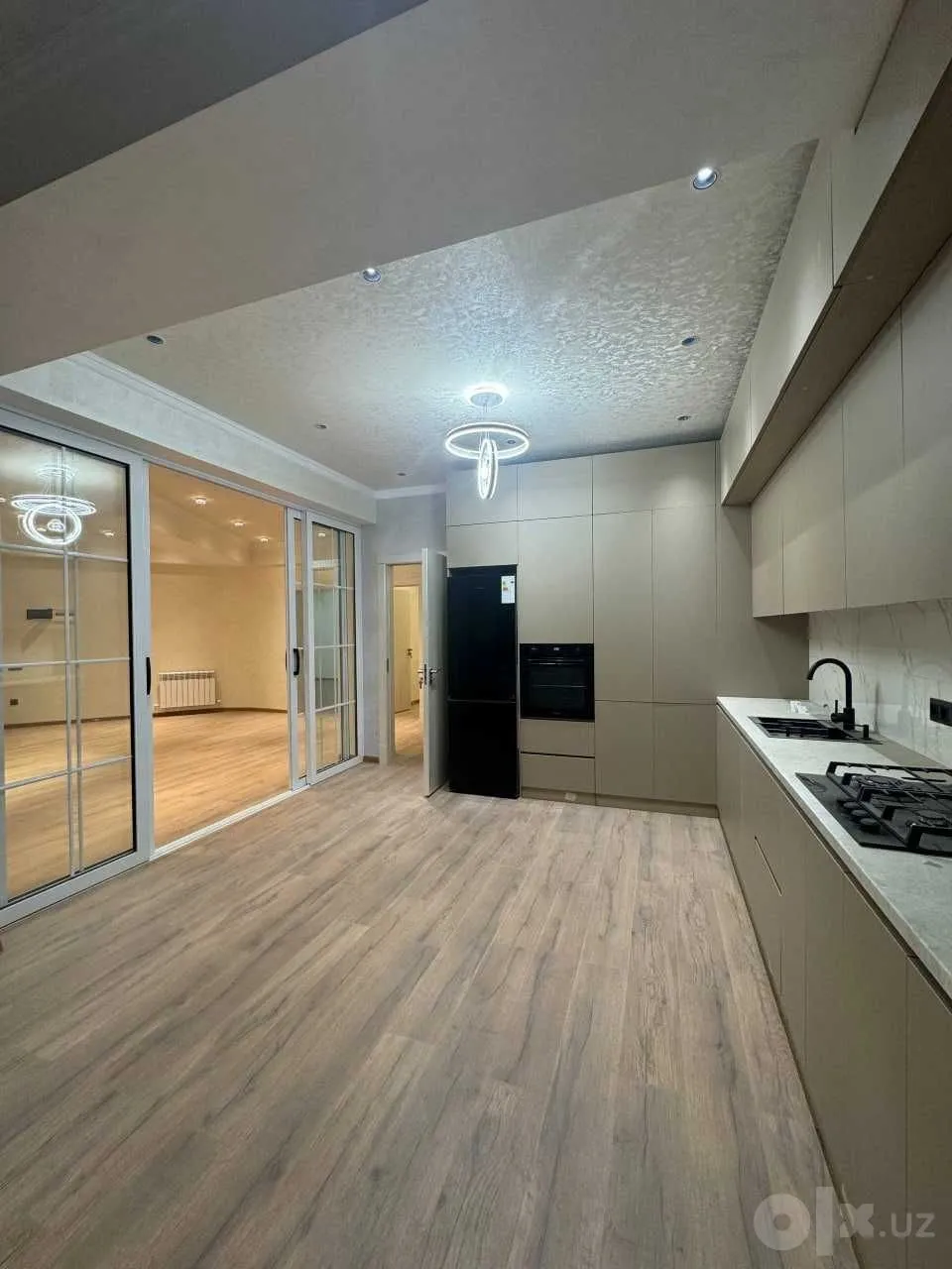 160 м², 4-комн. квартира, 3/12