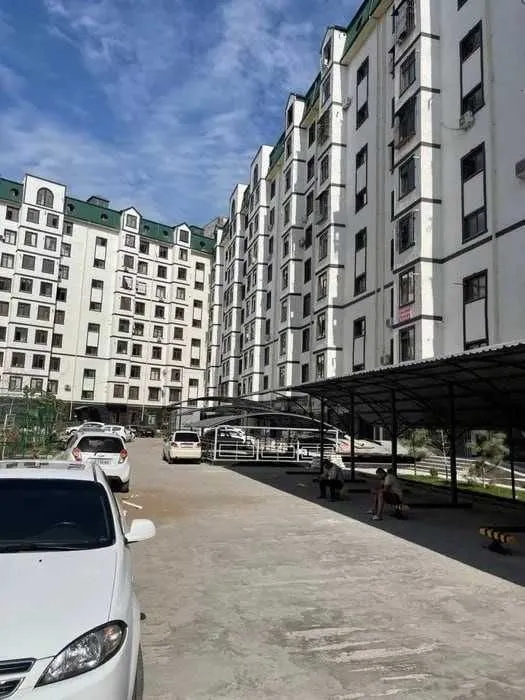 100 м², 3-комн. квартира, 9/10