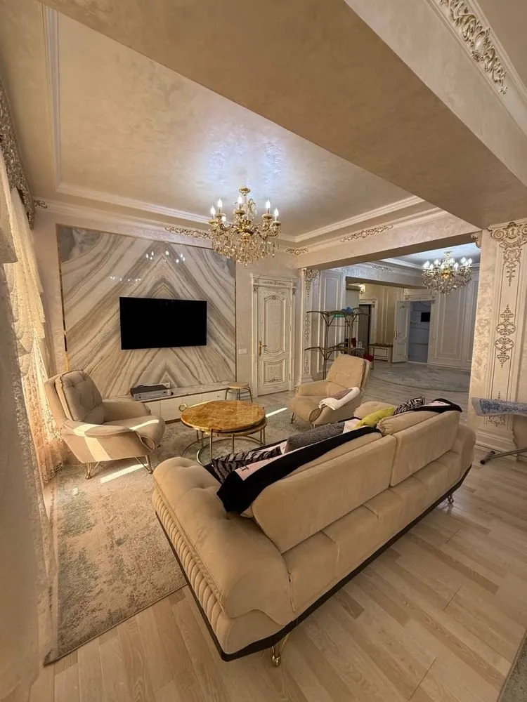 135 m², 3-xonali kvartira, 6/10