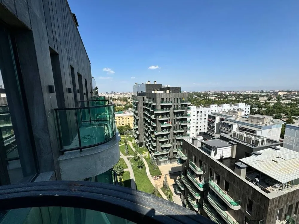 141 м², 5-комн. квартира, 12/12