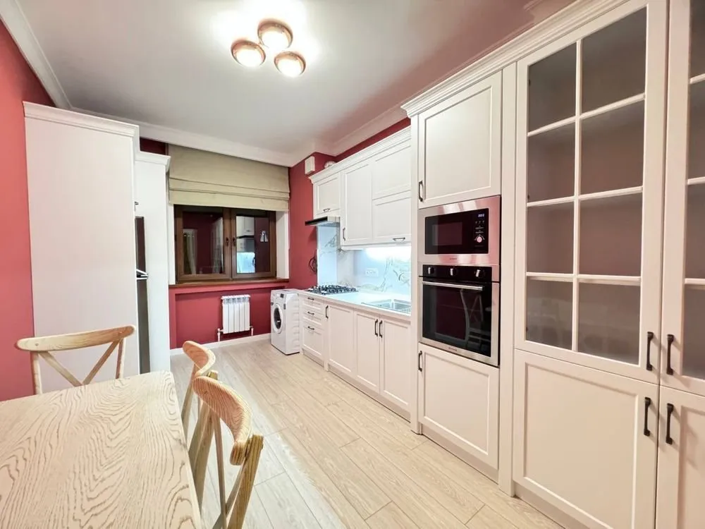 140 м², 4-комн. квартира, 6/9