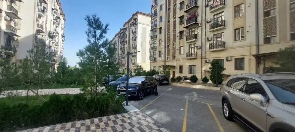 100 м², 4-комн. квартира, 7/9