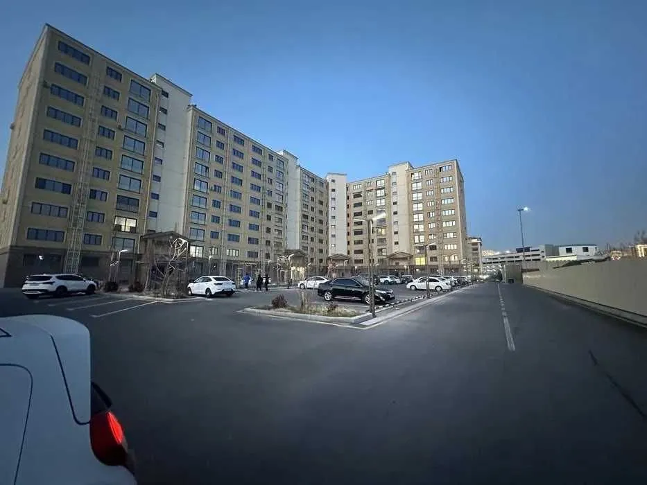 81 m², 2-xonali kvartira, 1/10