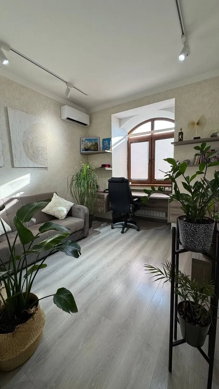 140 м², 4-комн. квартира, 9/9