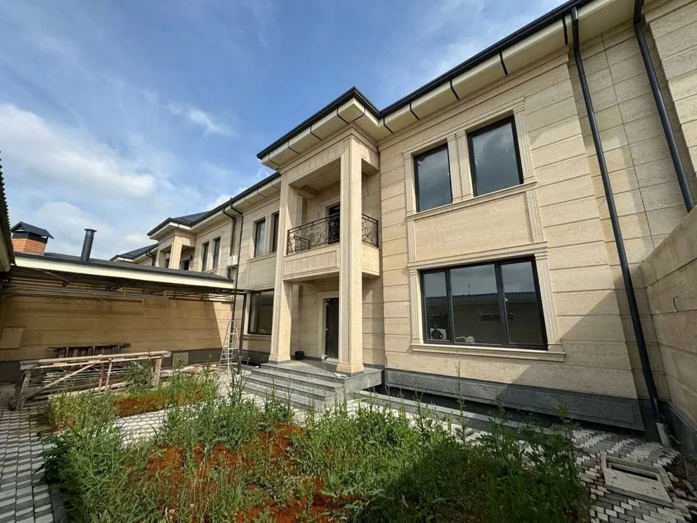 450 м², многокомнатная квартира, 1/1