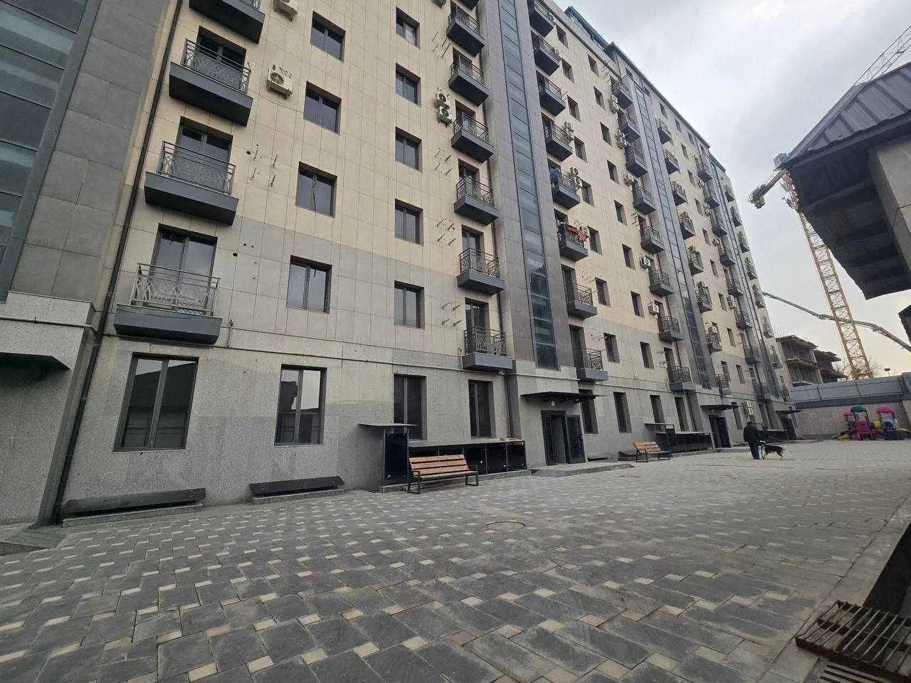 241 м², 4-комн. квартира, 10/10