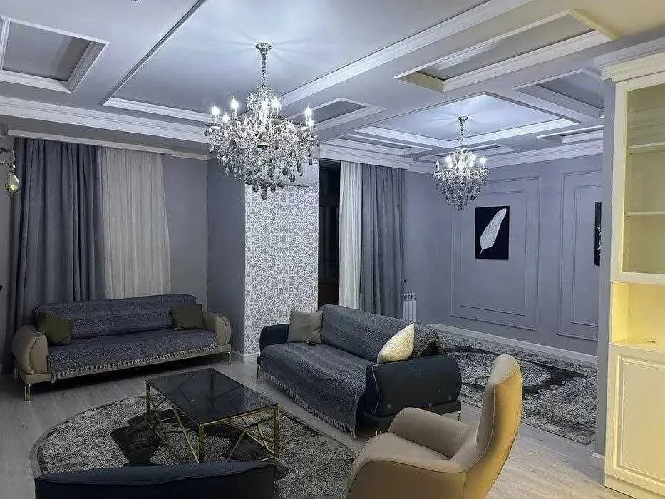 180 м², 4-комн. квартира, 8/9