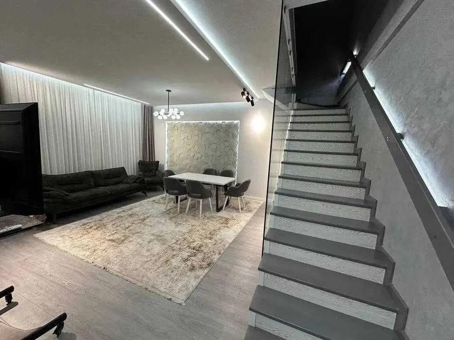 105 м², 3-комн. квартира, 9/10