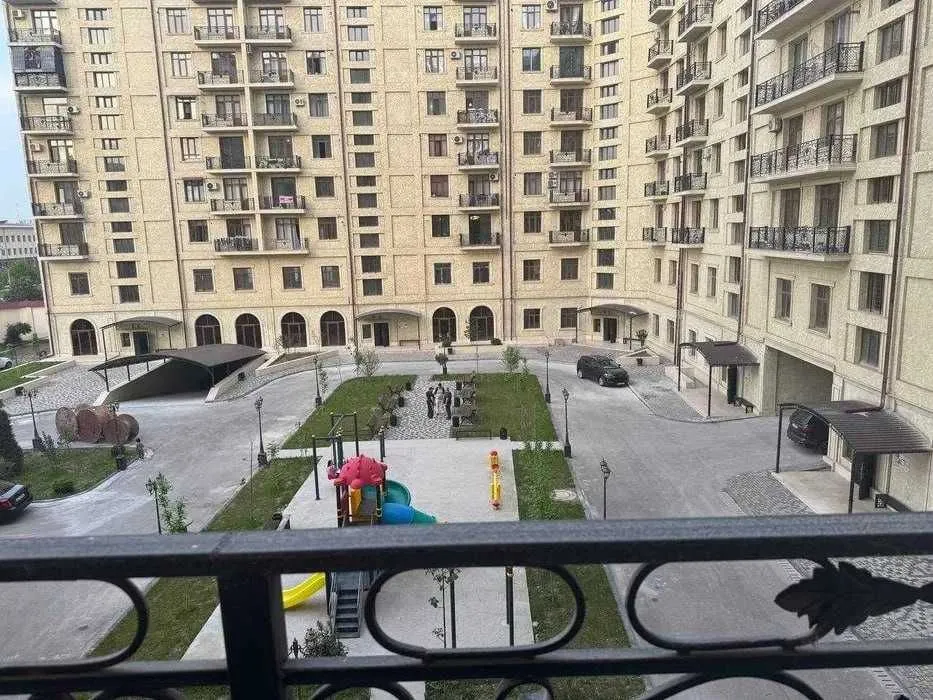 90 м², 3-комн. квартира, 2/10