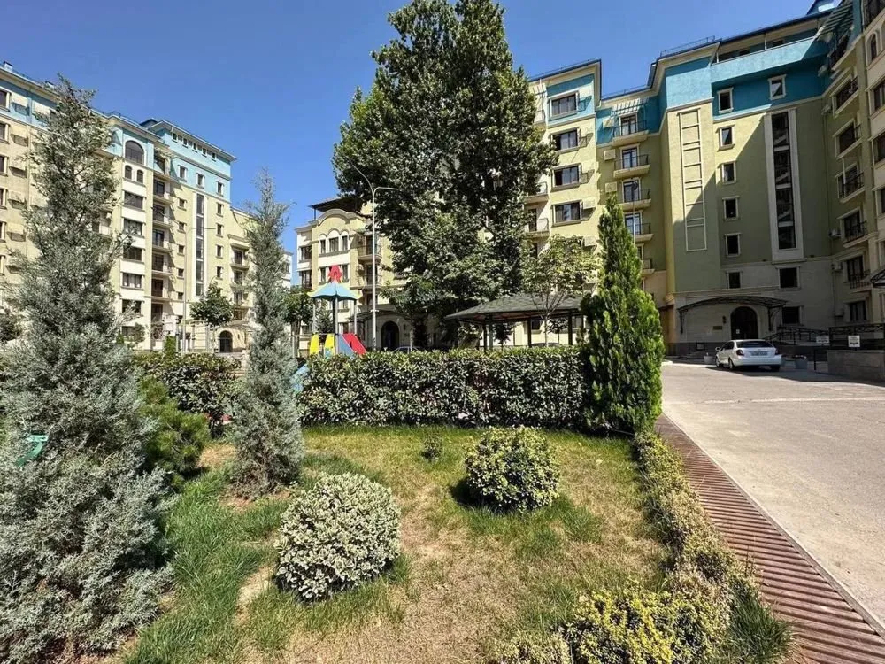 142 м², 4-комн. квартира, 4/7