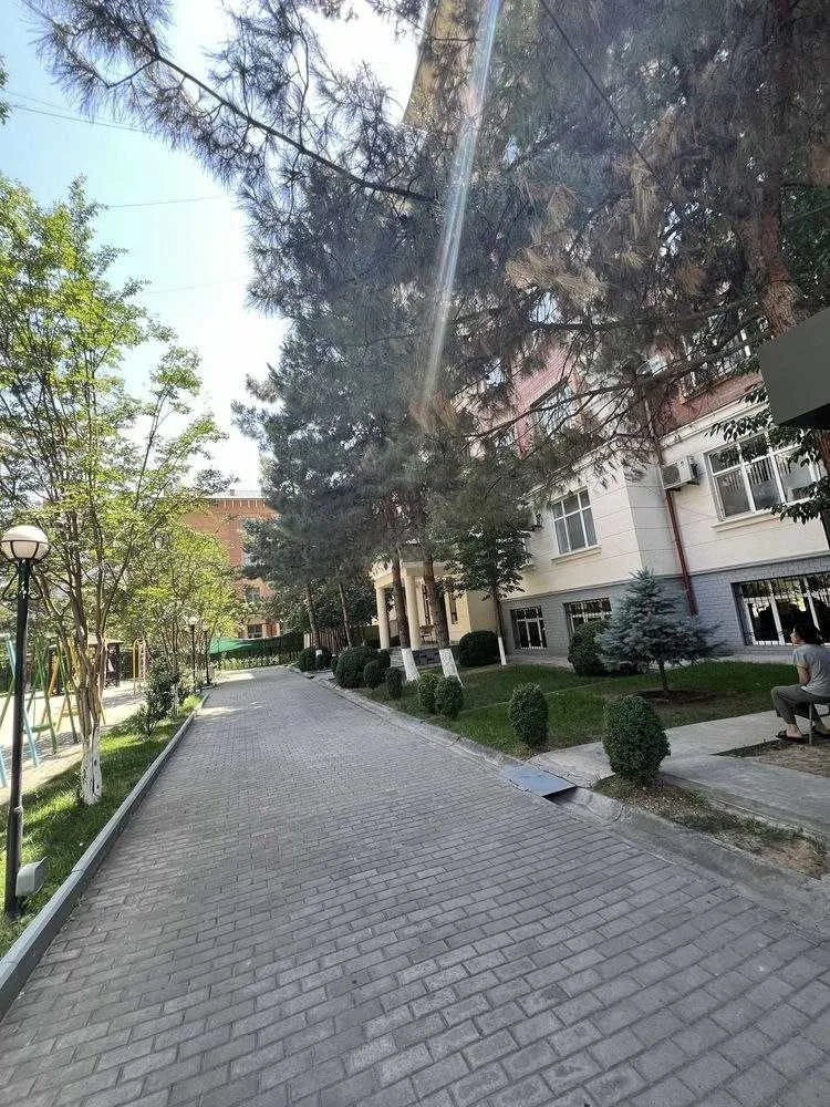 180 м², 4-комн. квартира, 6/8