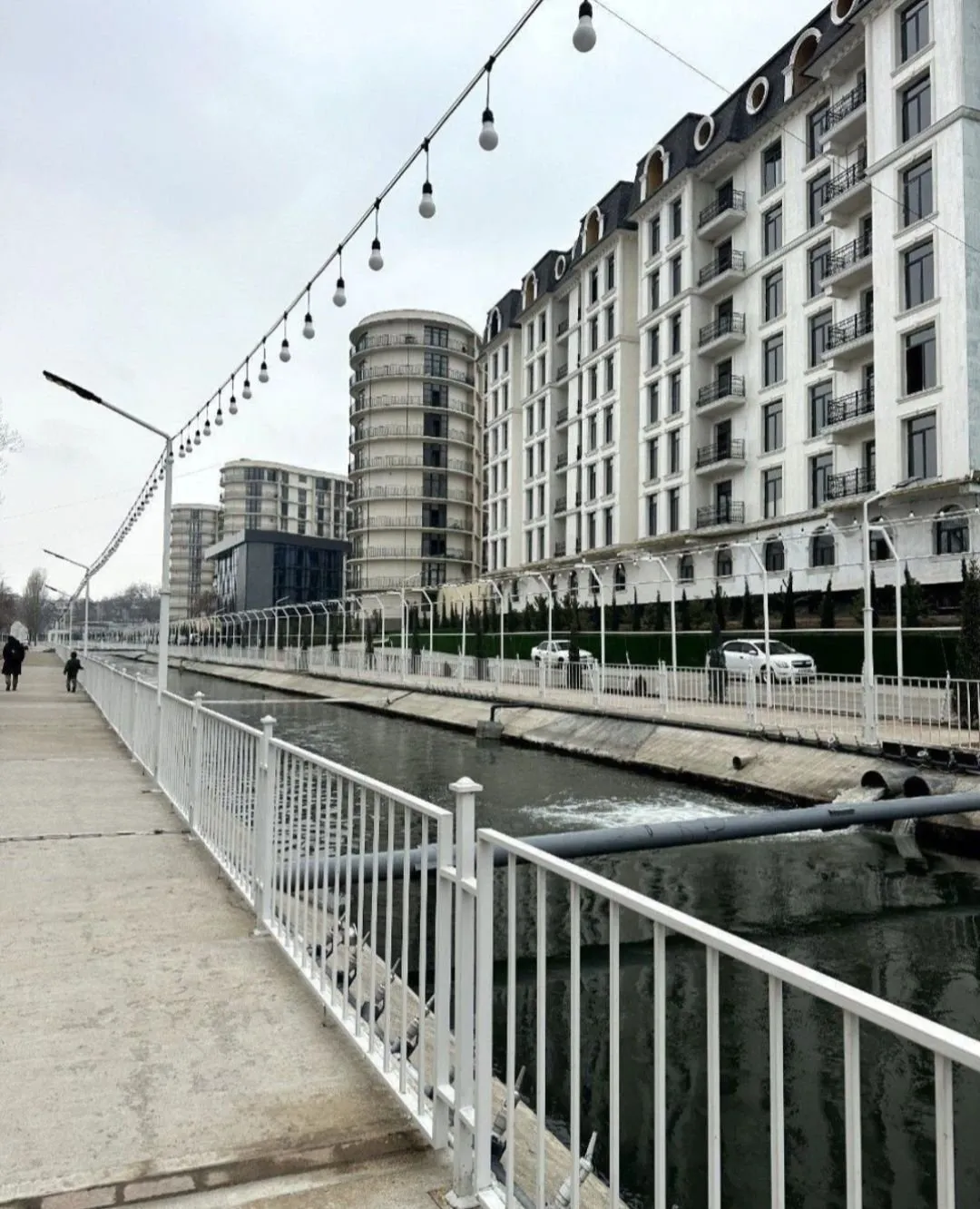 200 м², многокомнатная квартира, 1/8