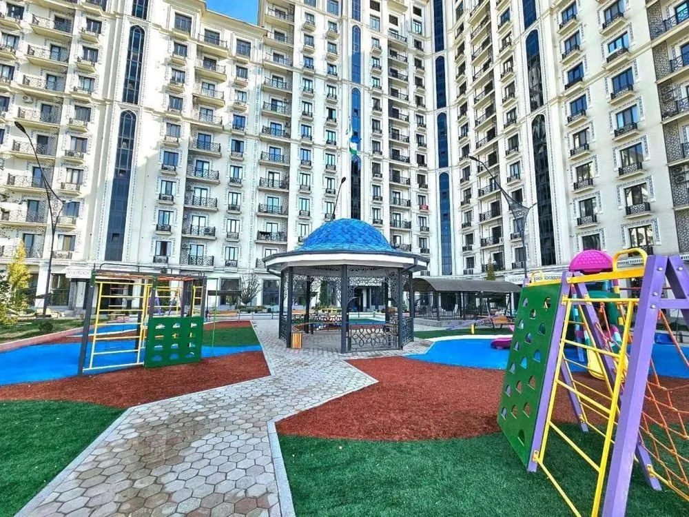 135 m², 4-xonali kvartira, 4/10