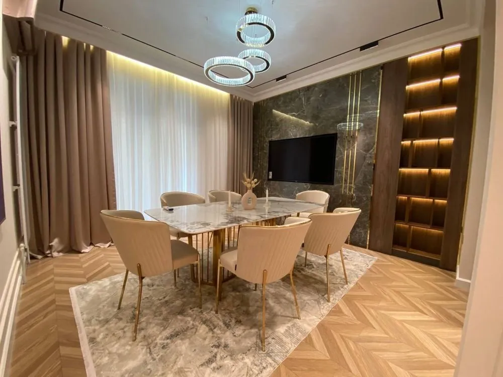 80 м², 2-комн. квартира, 3/12