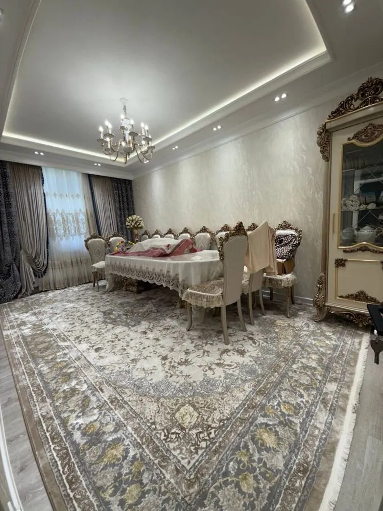 100 м², 4-комн. квартира, 6/10
