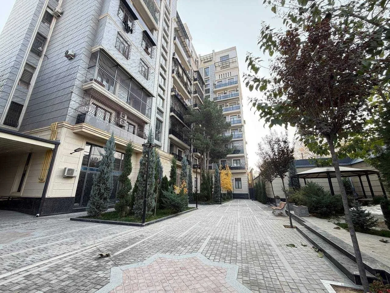 105 m², 3-xonali kvartira, 8/10