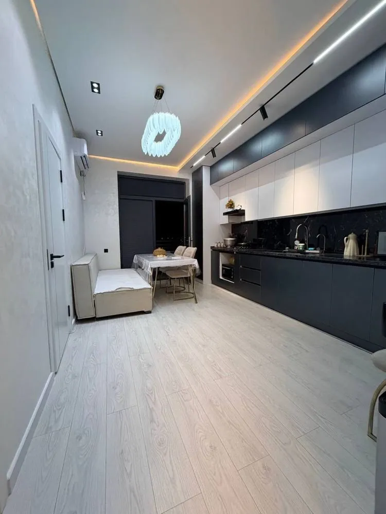 80 м², 4-комн. квартира, 8/10