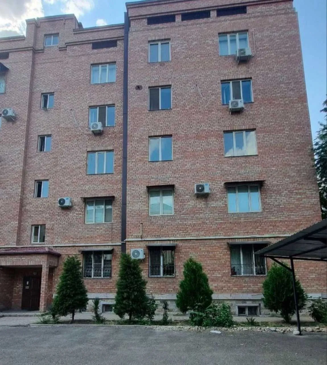 118 m², 4-xonali kvartira, 5/6