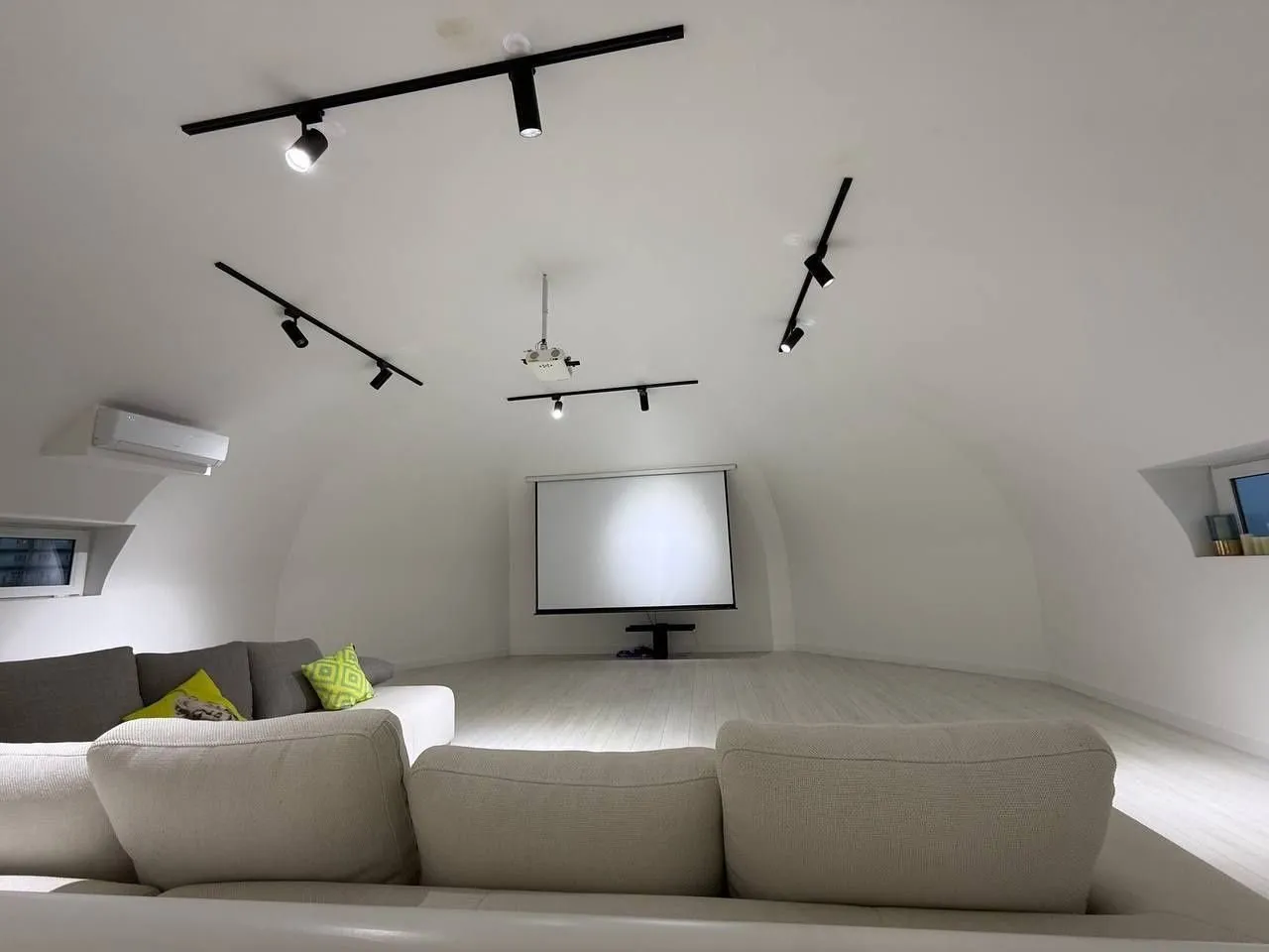 224 м², 4-комн. квартира, 9/10