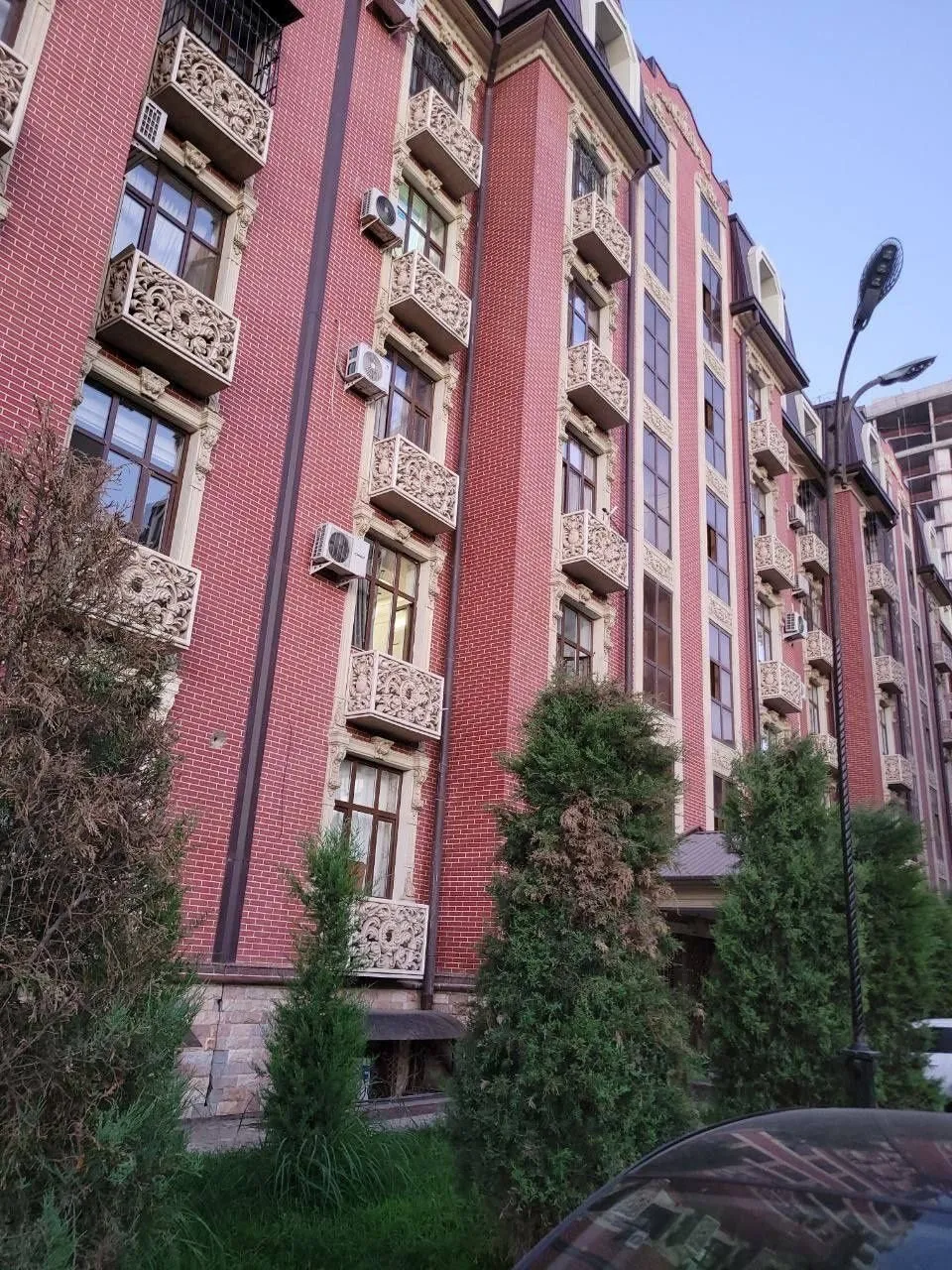 130 m², 4-xonali kvartira, 1/6