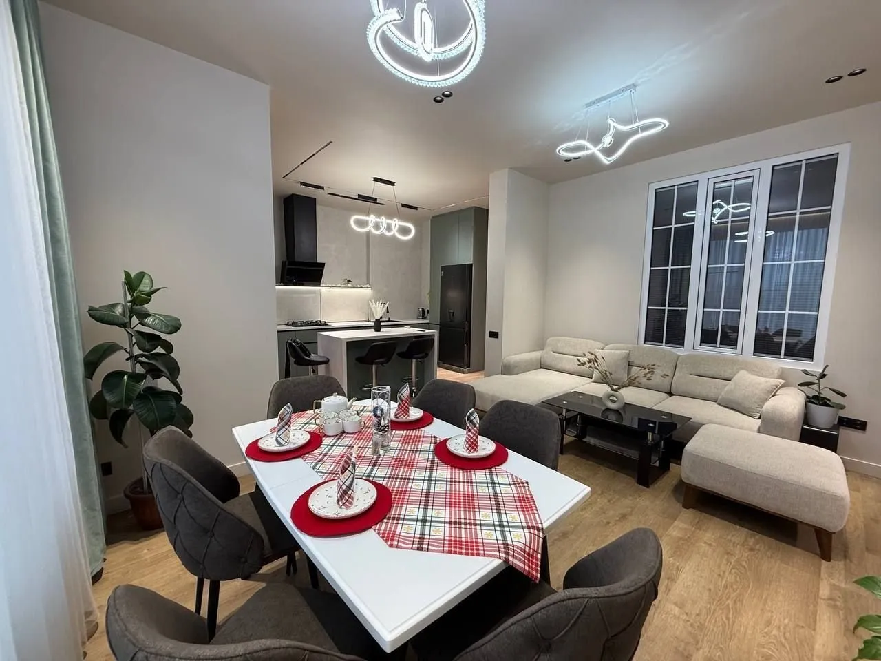 100 м², 4-комн. квартира, 12/12