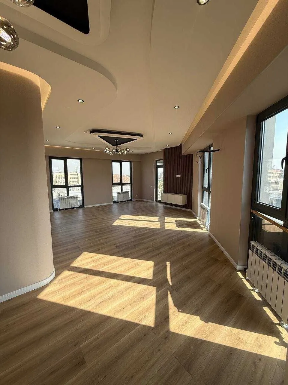 112 м², 3-комн. квартира, 6/25