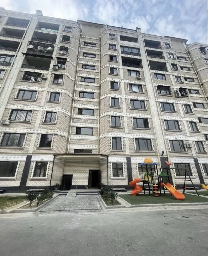 113 м², 4-комн. квартира, 2/9