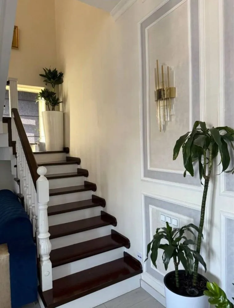 130 м², 4-комн. квартира, 8/9
