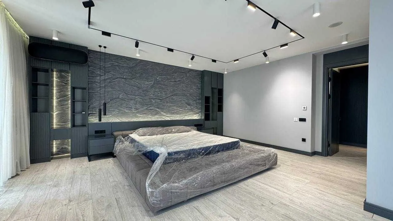 131 m², 3-xonali kvartira, 9/10