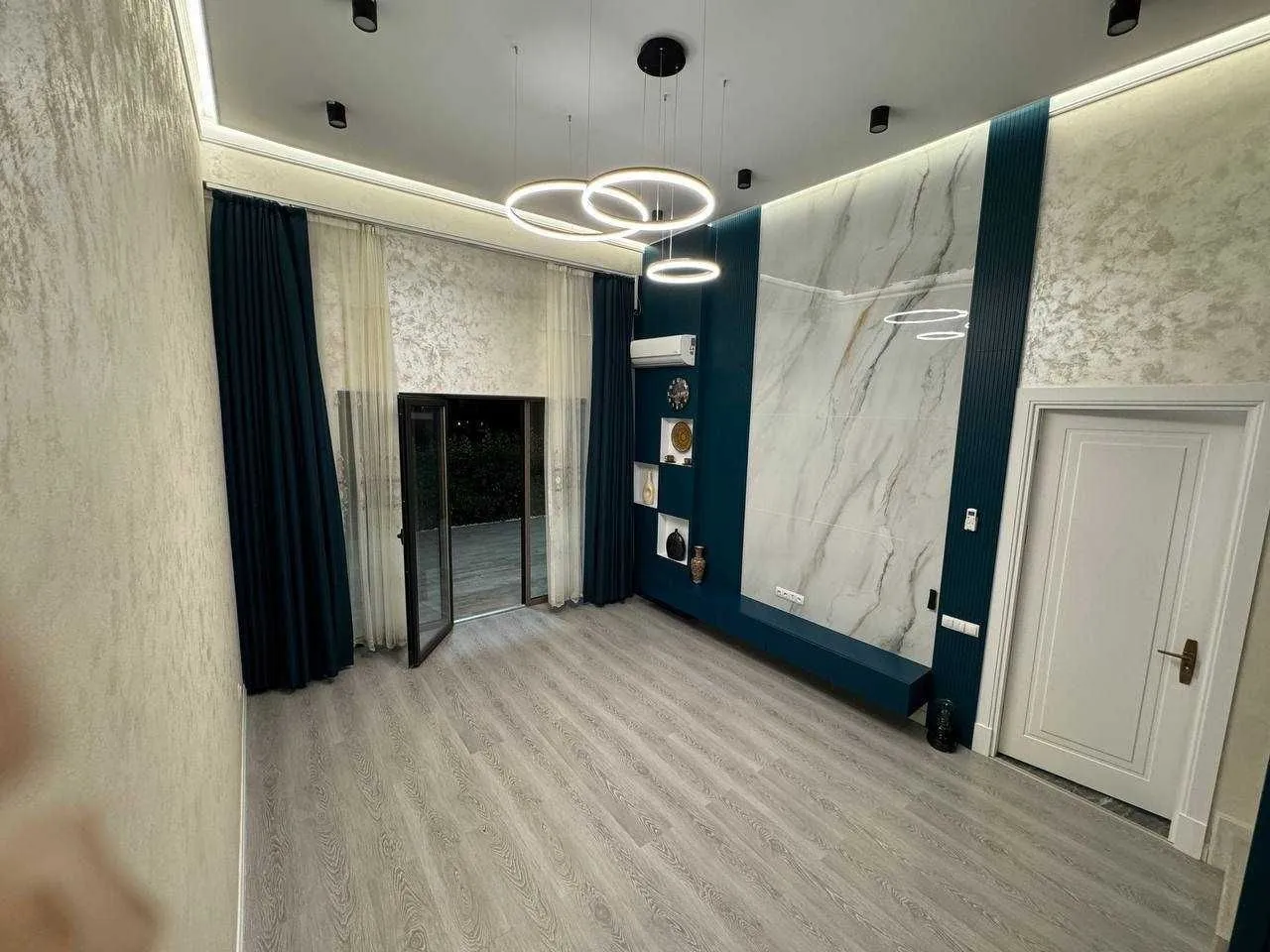 94 m², 4-xonali kvartira, 1/8