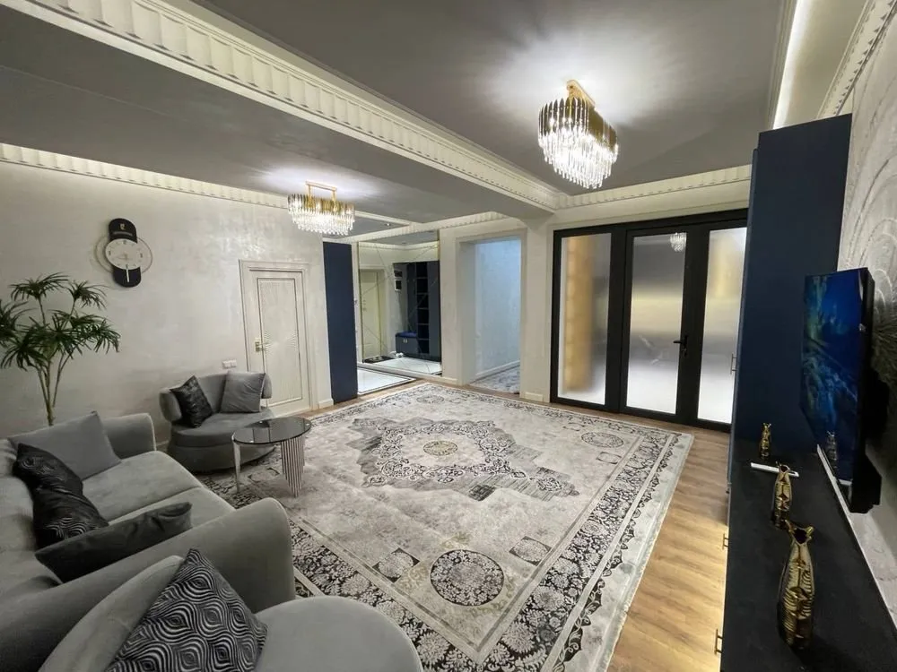 116 m², 4-xonali kvartira, 3/8