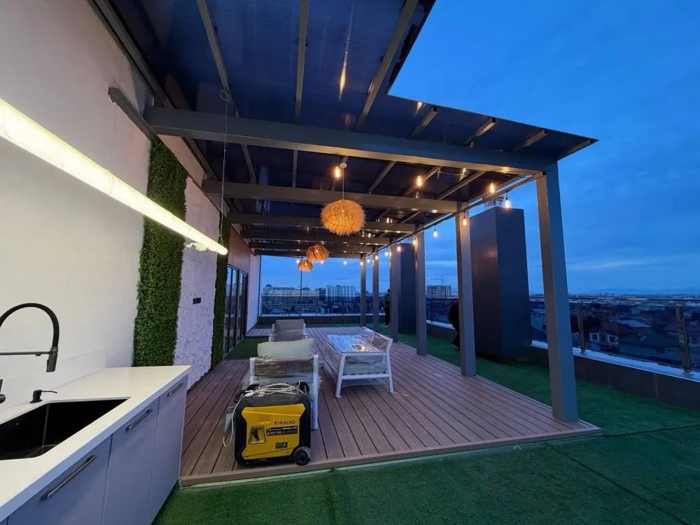 250 м², 5-комн. квартира, 8/9