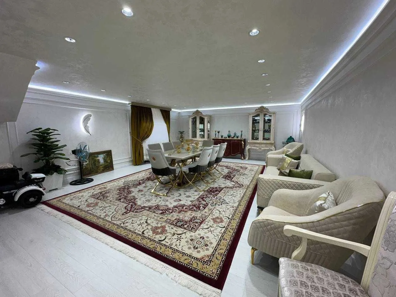 150 m², 4-xonali kvartira, 1/8