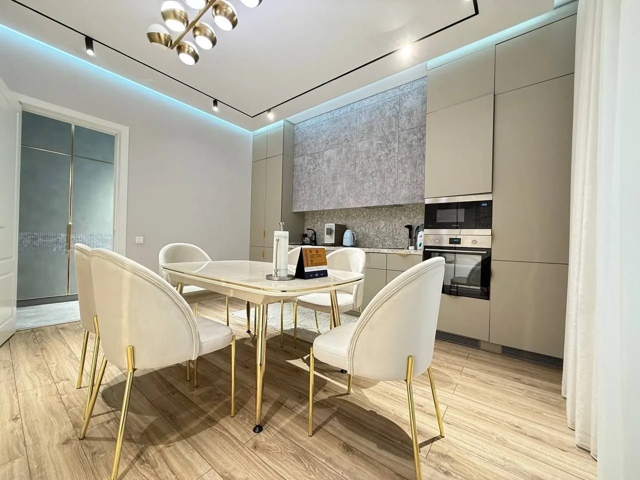 80 m², 2-xonali kvartira, 4/12