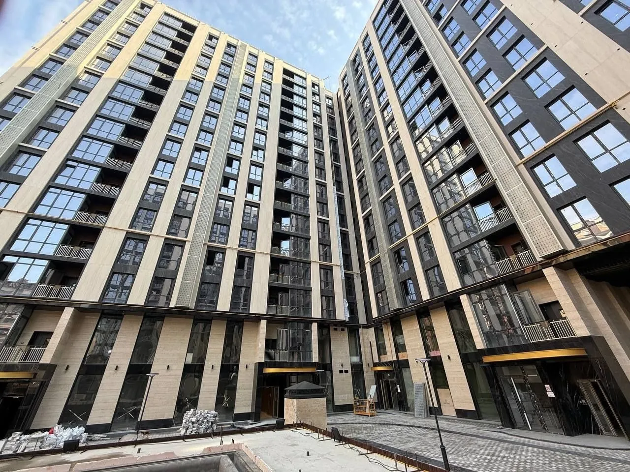 60 м², 2-комн. квартира, 16/16