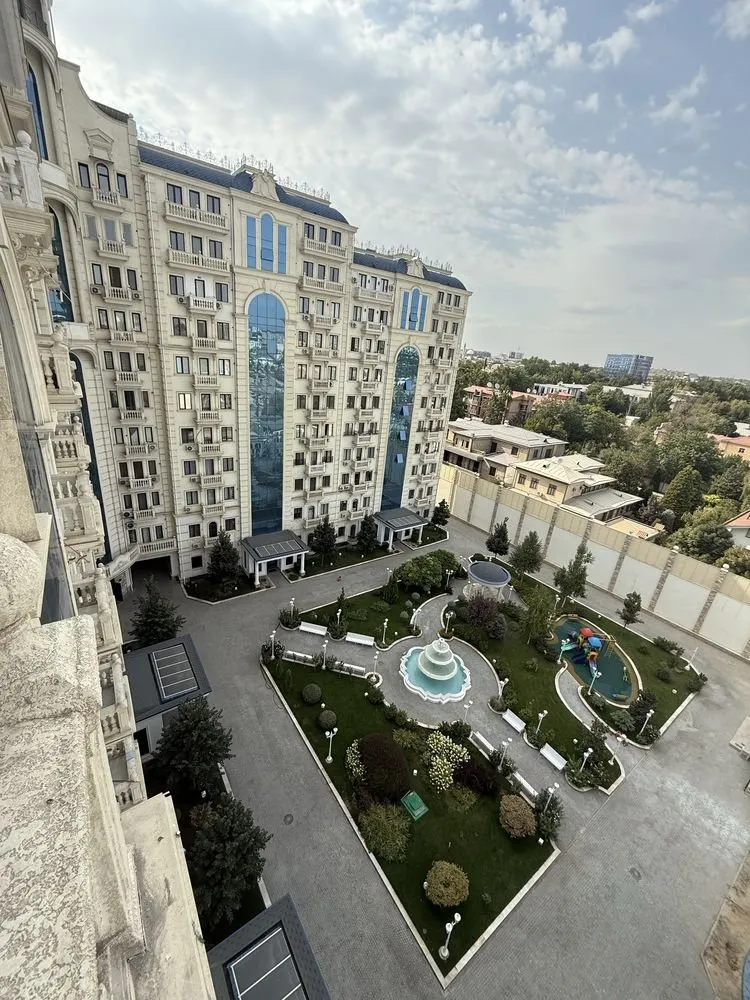 130 m², 3-xonali kvartira, 8/10