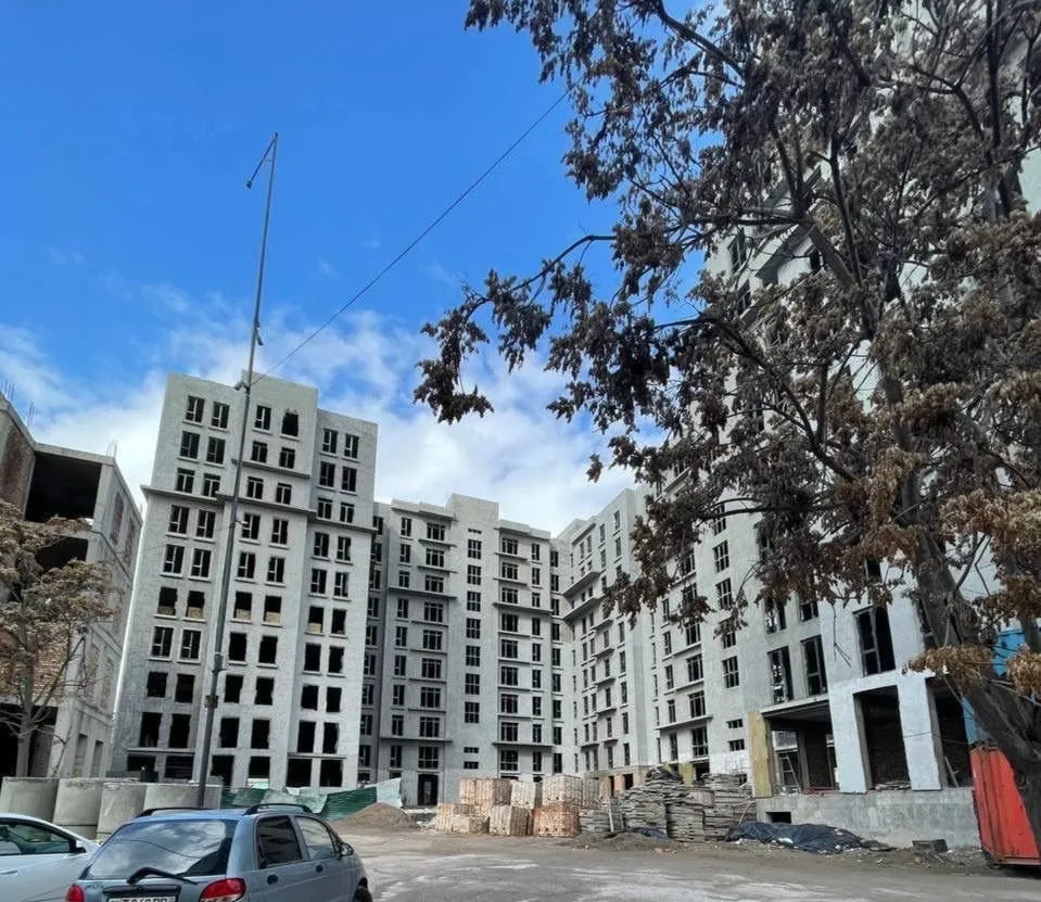 100 м², 4-комн. квартира, 4/10