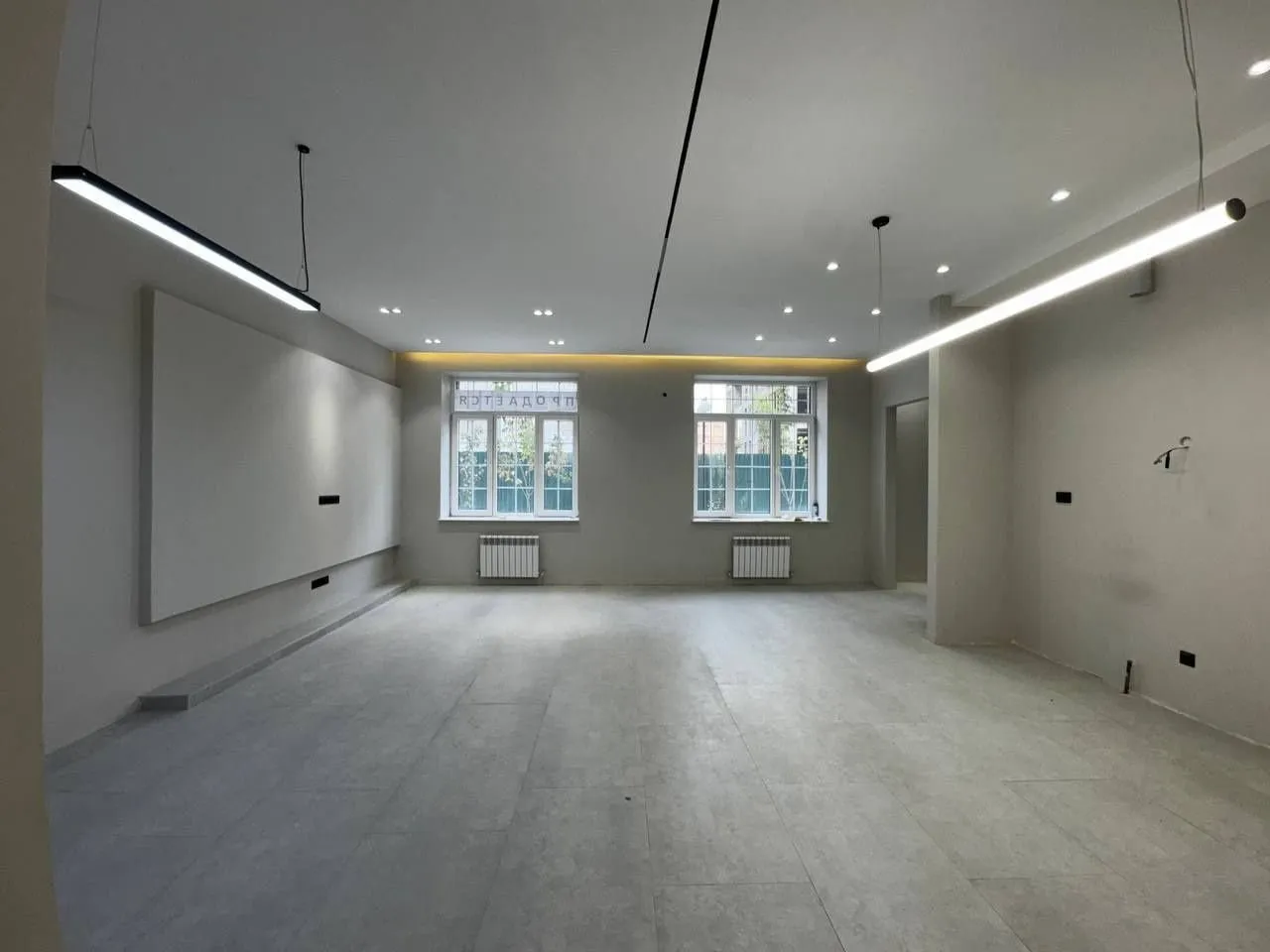 175 м², многокомнатная квартира, 1/9