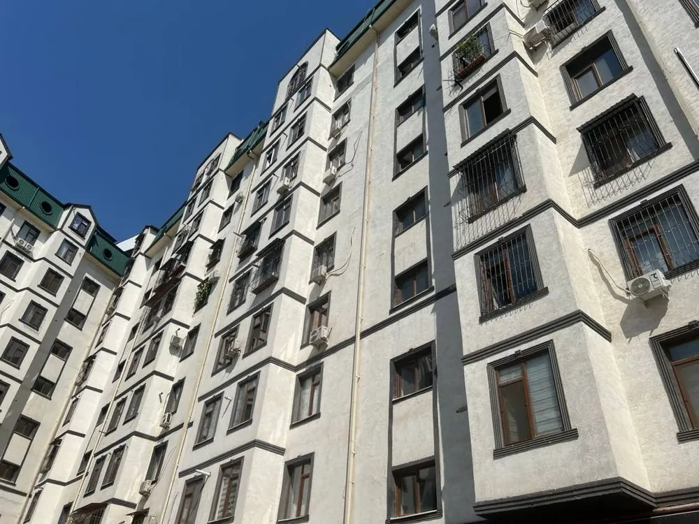 210 m², ko'p xonali kvartira, 9/10
