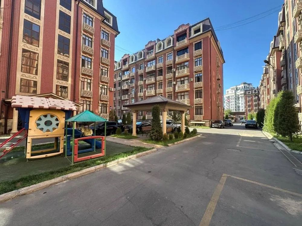 81 м², 3-комн. квартира, 3/6