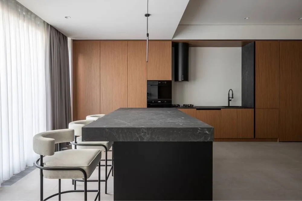 144 м², 3-комн. квартира, 2/16