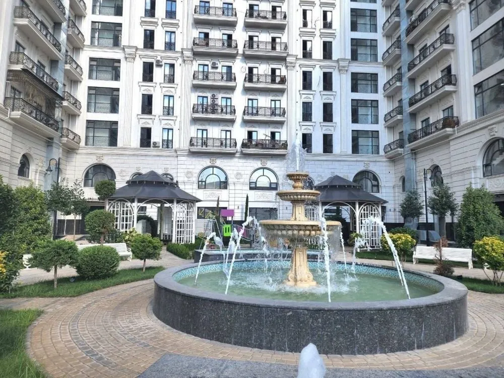 150 м², 5-комн. квартира, 4/10