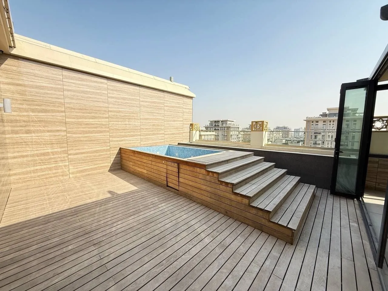 130 м², 3-комн. квартира, 10/10